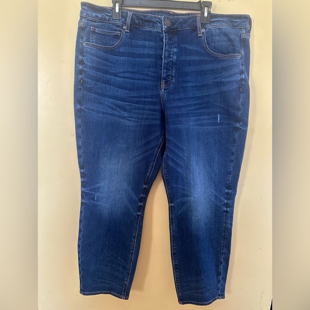 American Eagle Tomgirl Jeans w/ Stretch Size 22